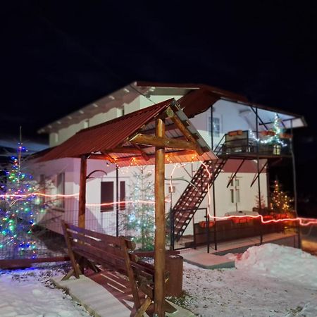 Casa Bucovina Dorna Candrenilor Ascutitele Стая снимка