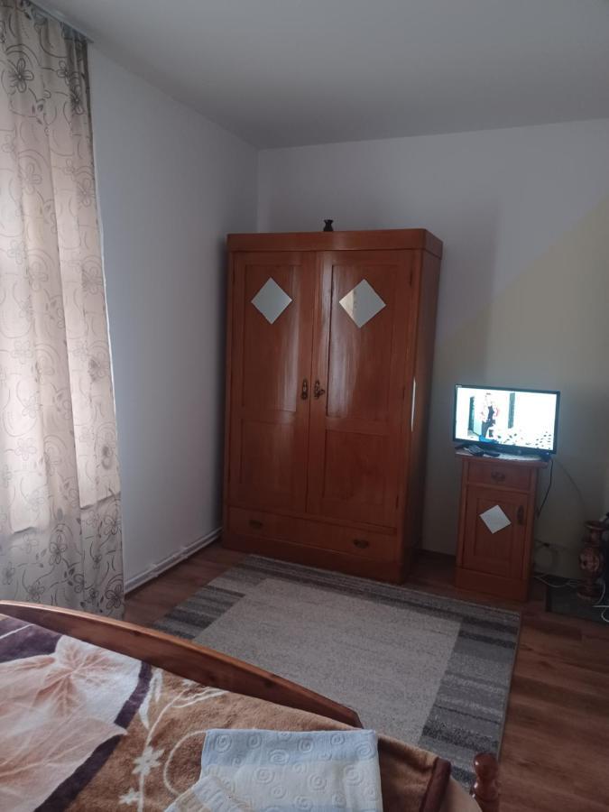 Casa Bucovina Dorna Candrenilor Ascutitele Екстериор снимка