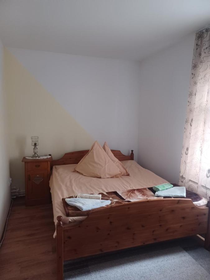 Casa Bucovina Dorna Candrenilor Ascutitele Екстериор снимка